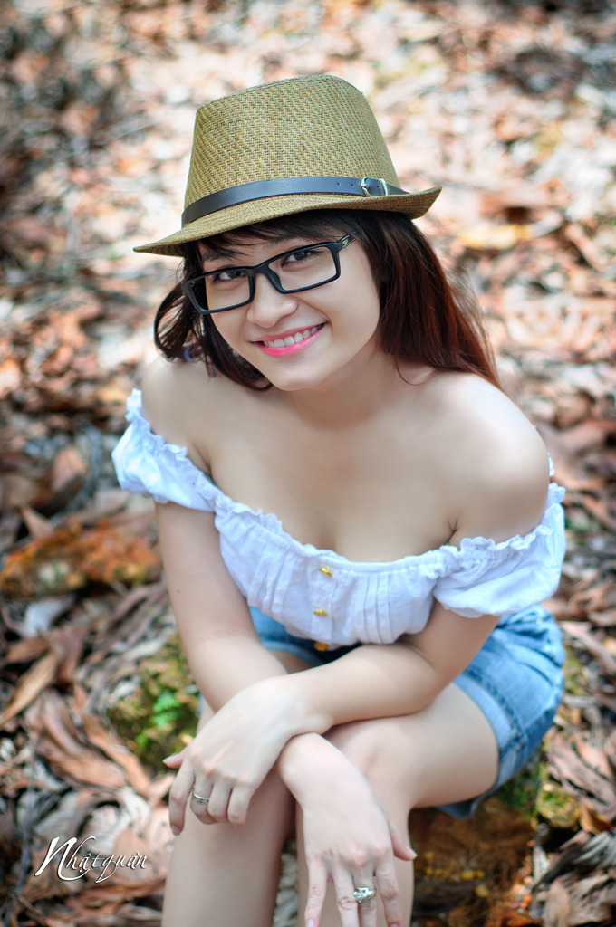 精品亚洲AV无码蜜芽麻豆