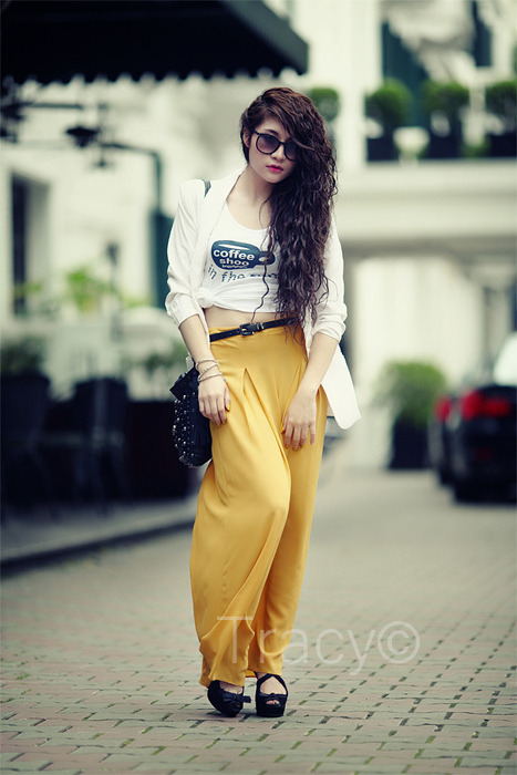 做爰无遮挡三级