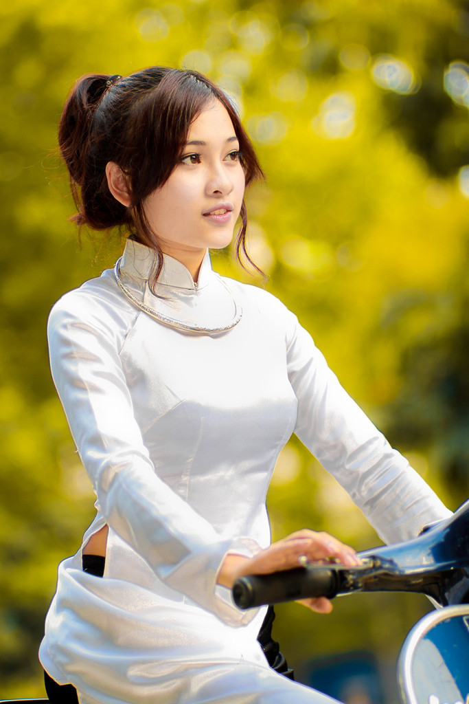 亚洲精品久久久久久久蜜桃