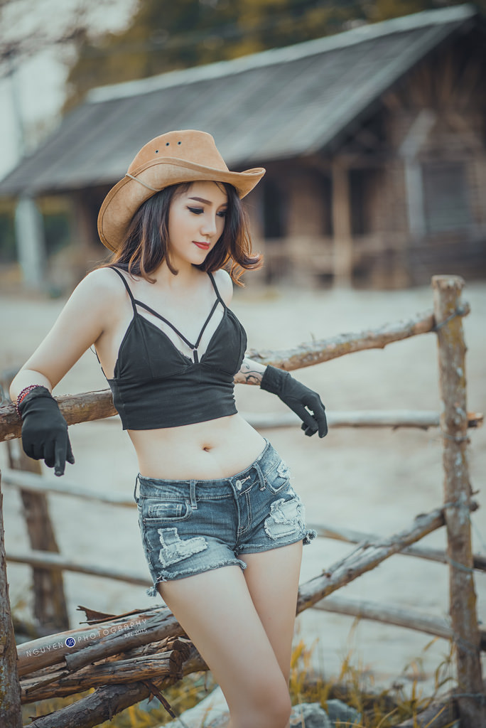 老师好湿好紧我要进去了