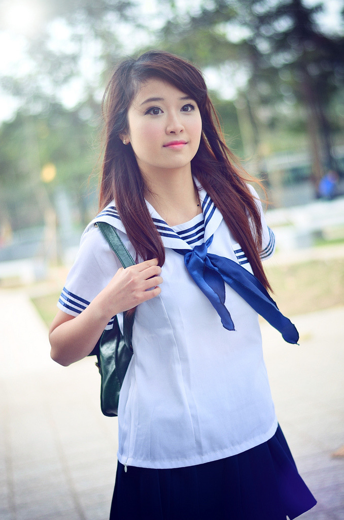 男人吸奶日进去视频