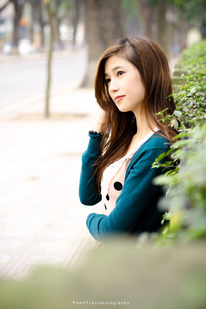 用舌头去添女人下面免费视频