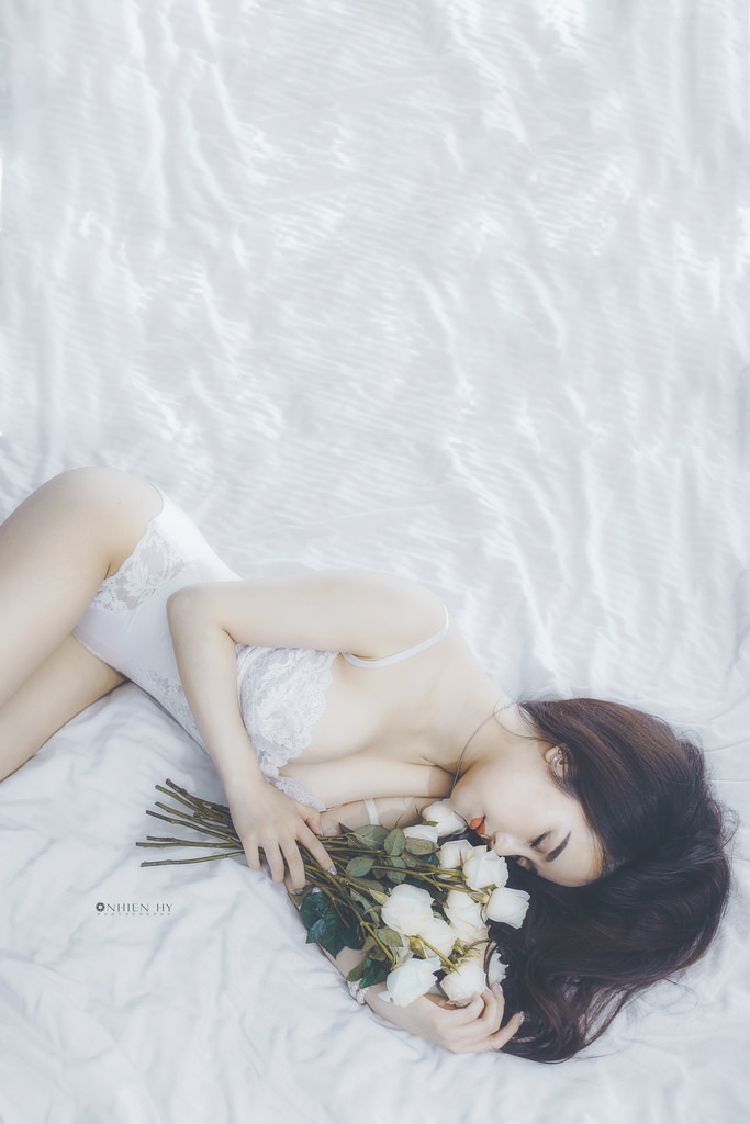 老人玩小处雌女HD另类