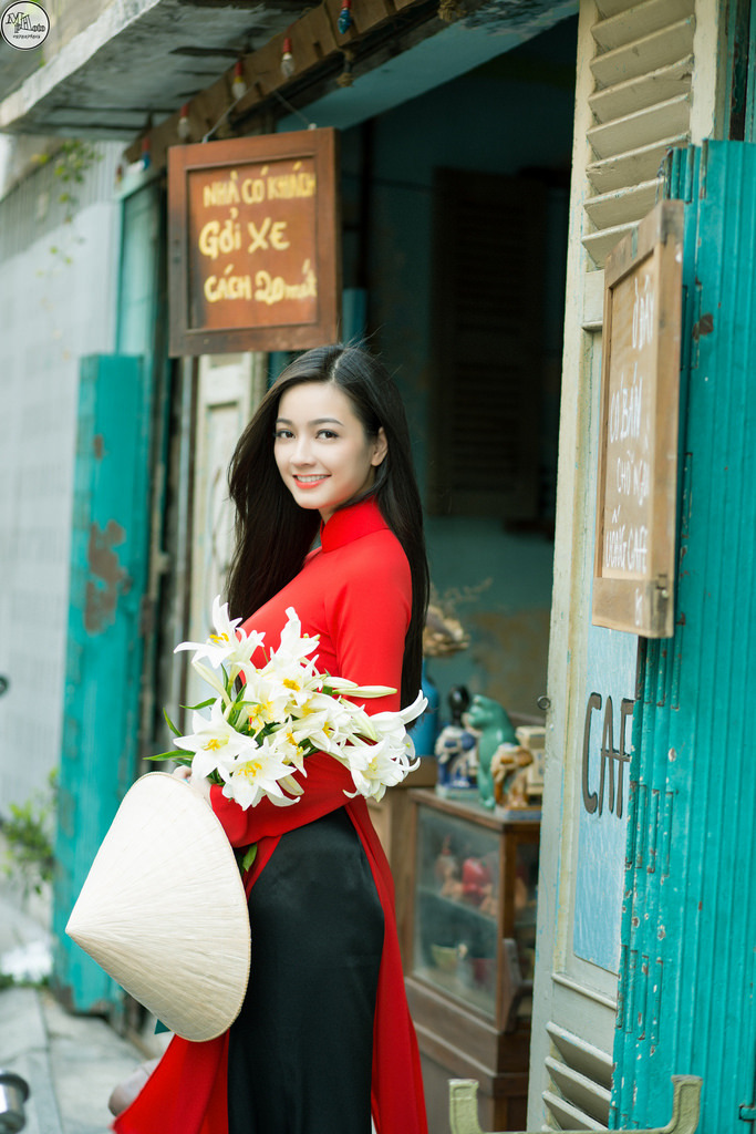 日本三级吃奶头添泬无码