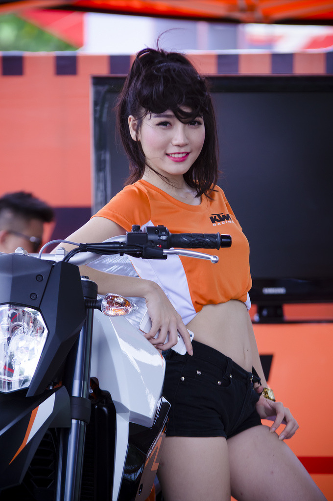 扒开双腿疯狂进出A片爽爽爽动图