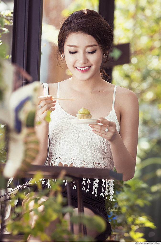 粗大的内捧猛烈进出在线视频