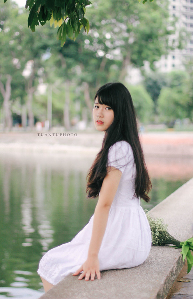 《漂亮的女邻居》HD